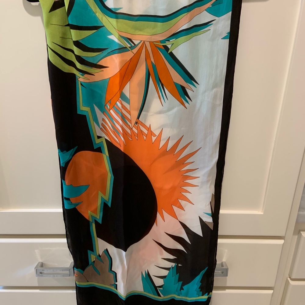 Gucci Scarf / wrap